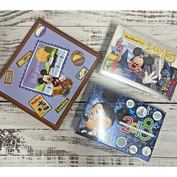 3pc Lot of Walt Disney World & Adventures by Disney Photo Scrap Books 2015 2018 - Picture 2 of 16